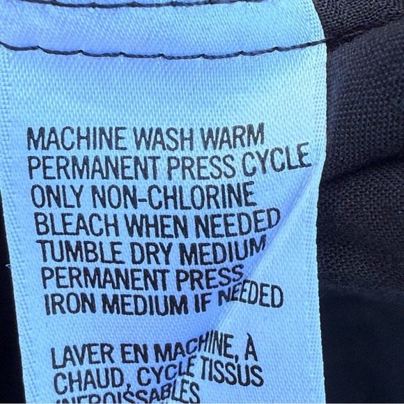 Izod Black Golf Shorts with Blue and White Accents ladies size 14 Stretch - Picture 9 of 9